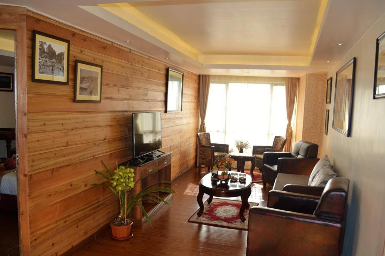 Crescent Resort, Darjeeling 다르질링 외부 사진