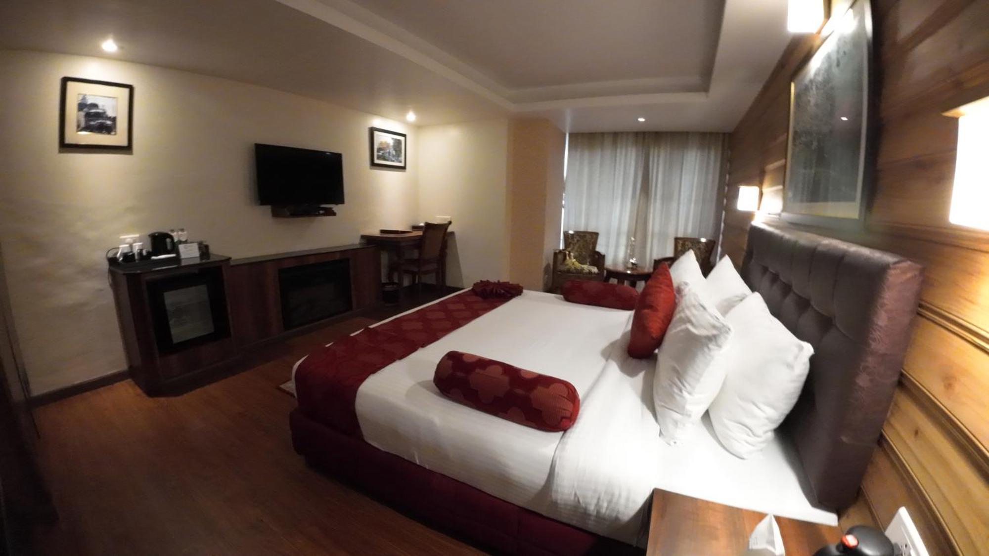 Crescent Resort, Darjeeling 다르질링 외부 사진